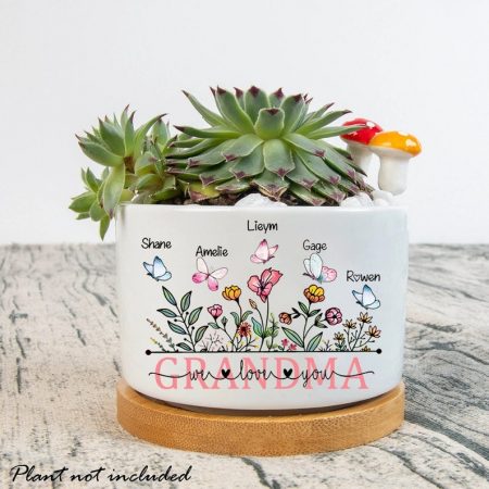 Personalized Grandma's Garden Plant Pot, Mom's Garden, Birth Month Flower Family Personalized Plant Pot, Gigi Grandma Mimi Mothers Day Gift HG