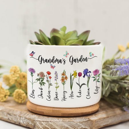 Personalized Grandma's Garden Plant Pot, Mom's Garden, Birth Month Flower Family Personalized Plant Pot, Mothers Day Gift for Grandma, Mom HG